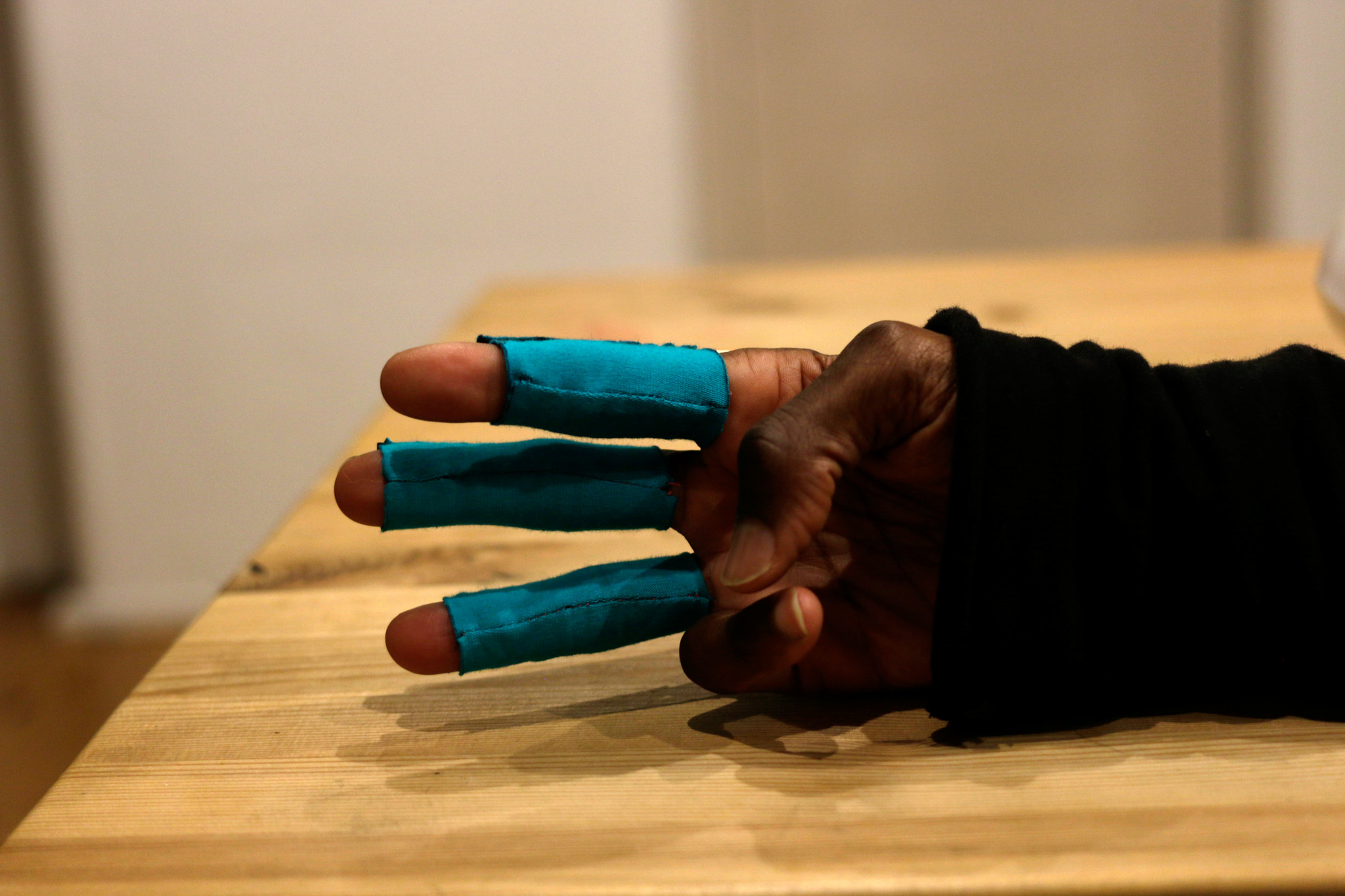 willpower studios arduino esp32 finger bend sensors etextiles 