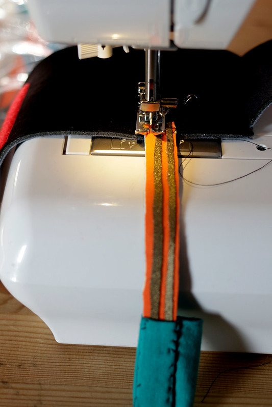 willpower studios arduino esp32 finger bend sensors etextiles 