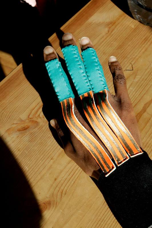 willpower studios arduino esp32 finger bend sensors etextiles 