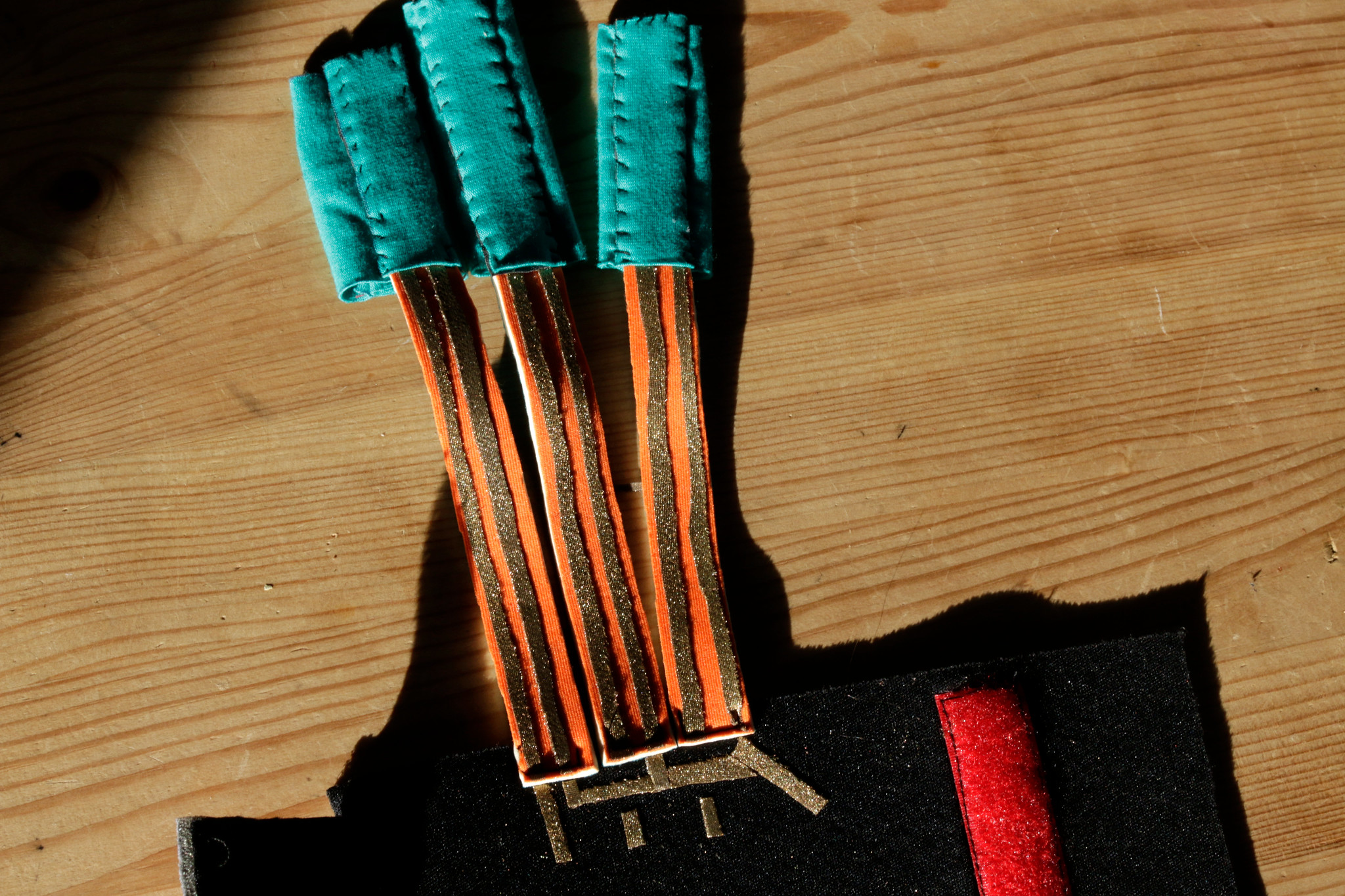 willpower studios arduino esp32 finger bend sensors etextiles 