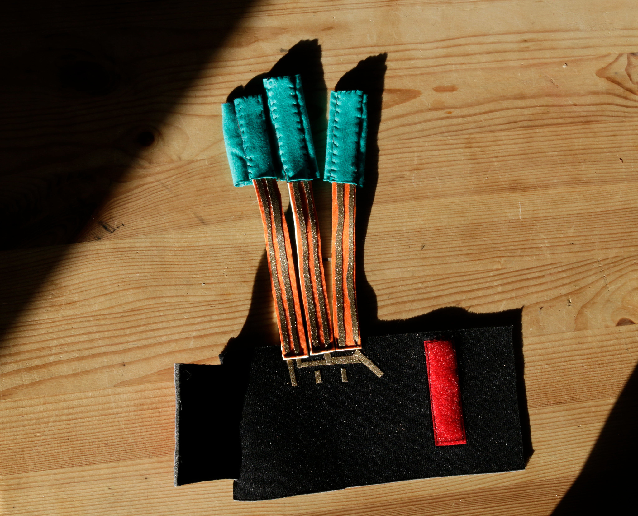willpower studios arduino esp32 finger bend sensors etextiles 