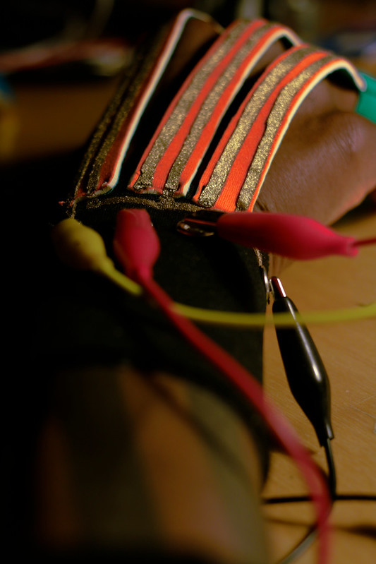 willpower studios arduino esp32 finger bend sensors etextiles 