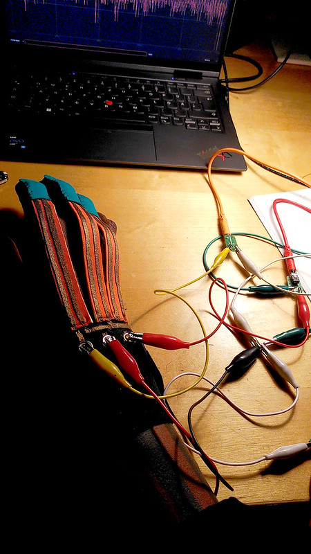 willpower studios arduino esp32 finger bend sensors etextiles 