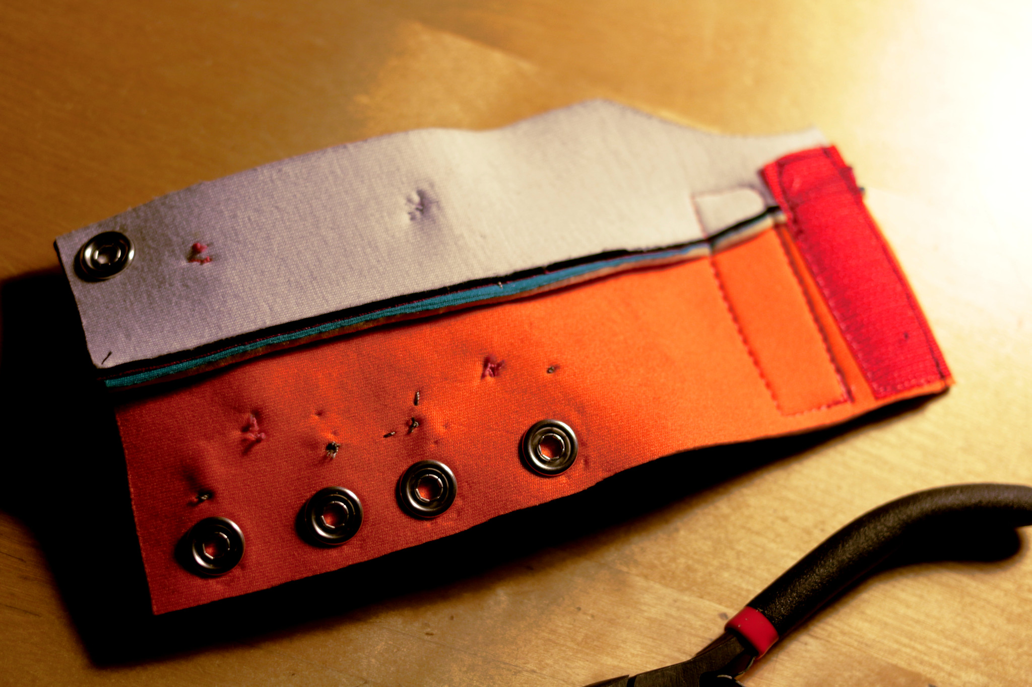 willpower studios 3-fingers wearable music tech instrument audiovisual arduino esp32 finger bend sensors etextiles 