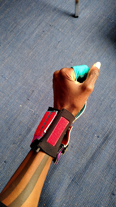 willpower studios 3-fingers wearable music tech instrument audiovisual arduino esp32 finger bend sensors etextiles 