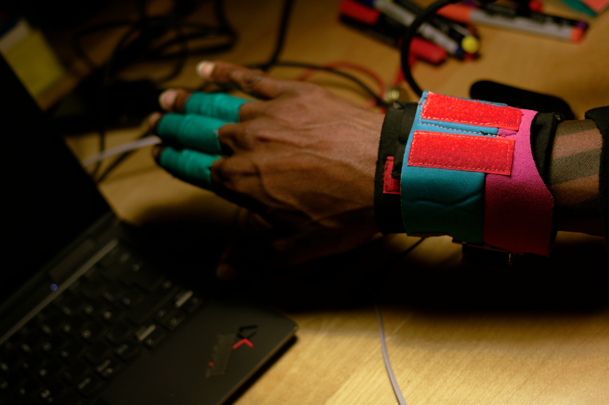 willpower studios 3-fingers wearable music tech instrument audiovisual arduino esp32 finger bend sensors etextiles 