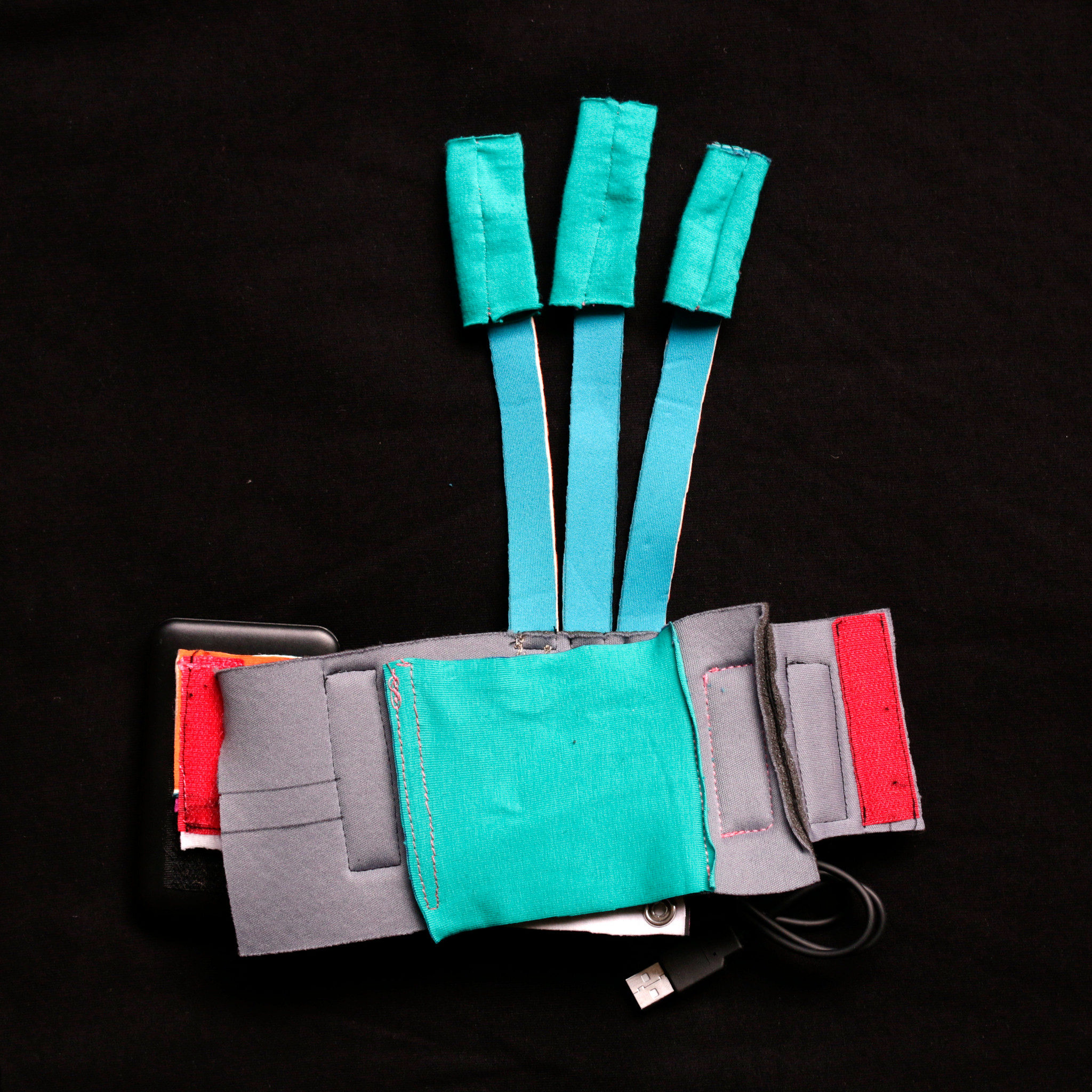 willpower studios 3-fingers wearable music tech instrument audiovisual arduino esp32 finger bend sensors etextiles 