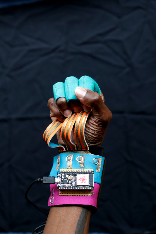 willpower studios 3-fingers wearable music tech instrument audiovisual arduino esp32 finger bend sensors etextiles 