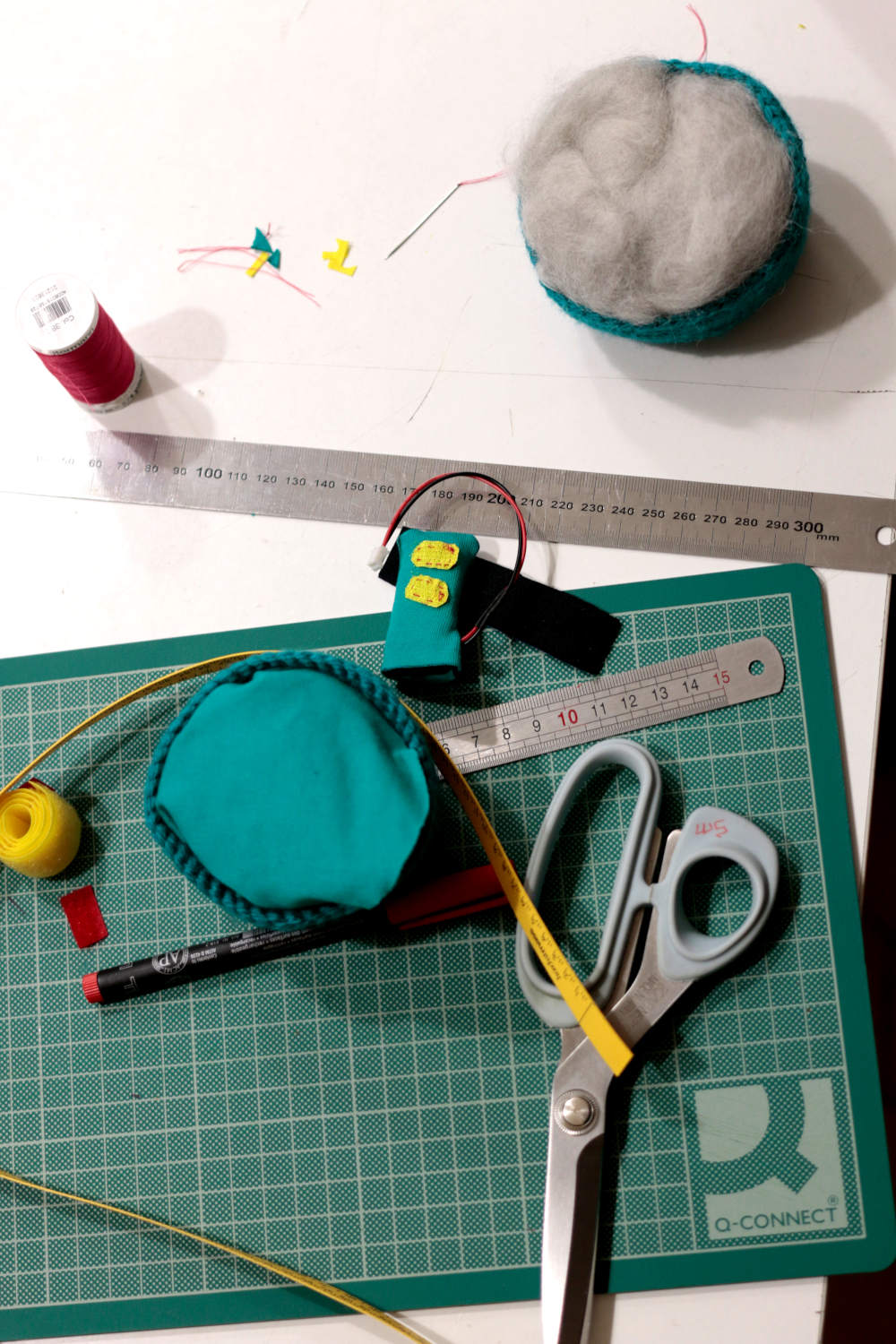 willpower studios Fluffies, fluffy burger, OSC, music tech instrument audiovisual arduino esp32  pressure sensor etextiles 