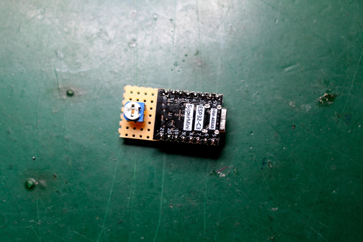 willpower studios Fluffies, fluffy burger, OSC, music tech instrument audiovisual arduino esp32  pressure sensor etextiles 