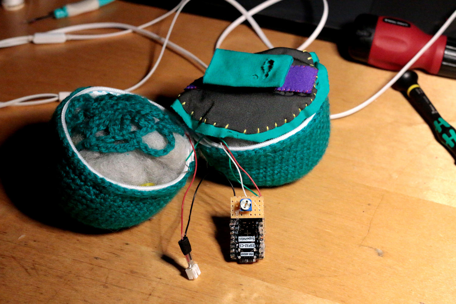 willpower studios Fluffies, fluffy burger, OSC, music tech instrument audiovisual arduino esp32  pressure sensor etextiles 