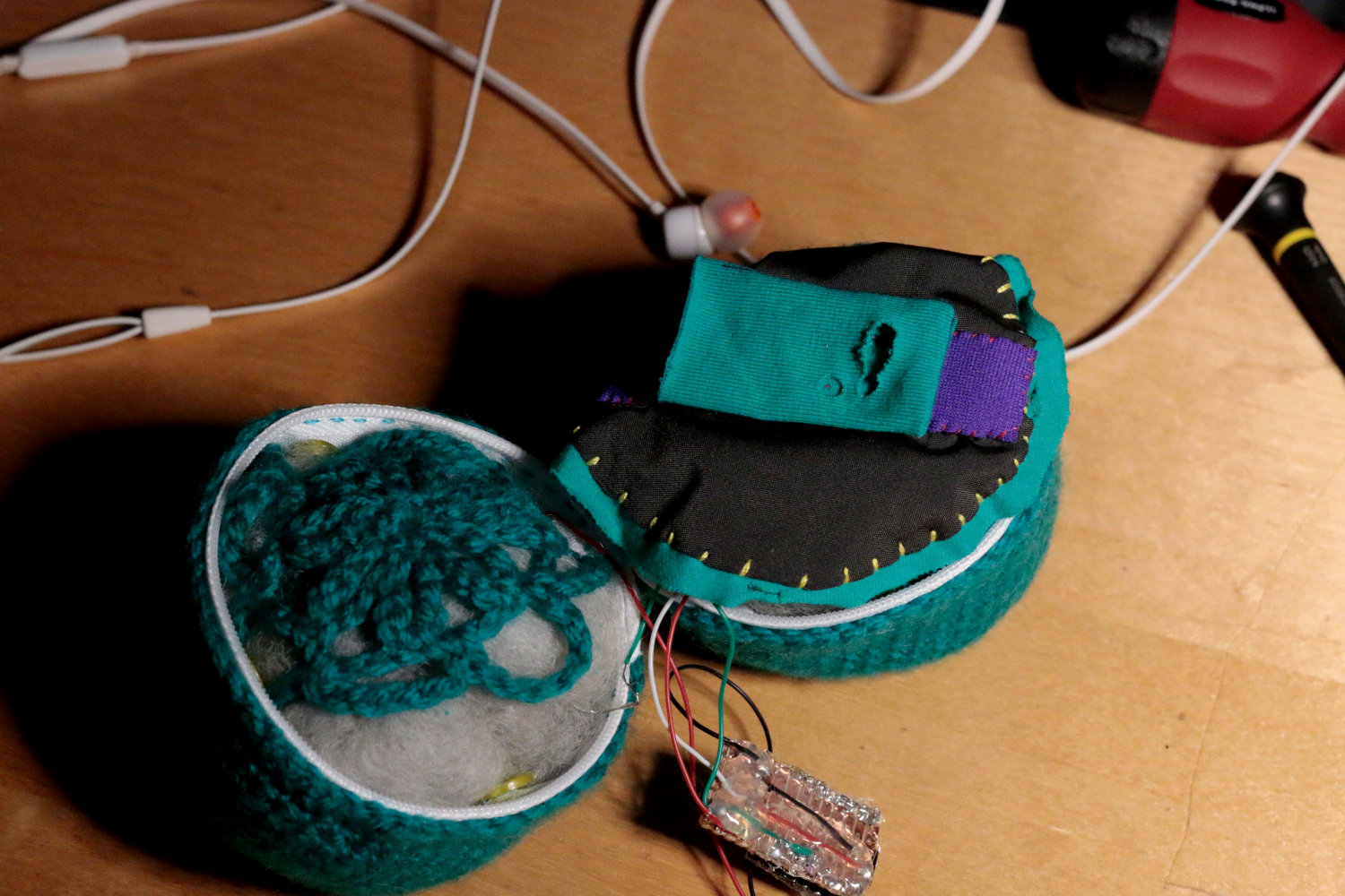 willpower studios Fluffies, fluffy burger, OSC, music tech instrument audiovisual arduino esp32  pressure sensor etextiles 