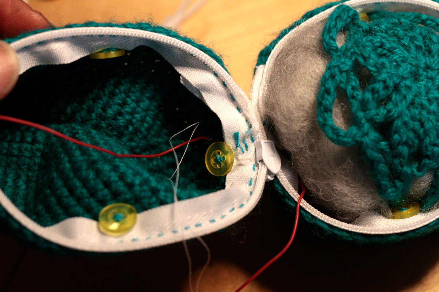 willpower studios Fluffies, fluffy burger, OSC, music tech instrument audiovisual arduino esp32  pressure sensor etextiles 